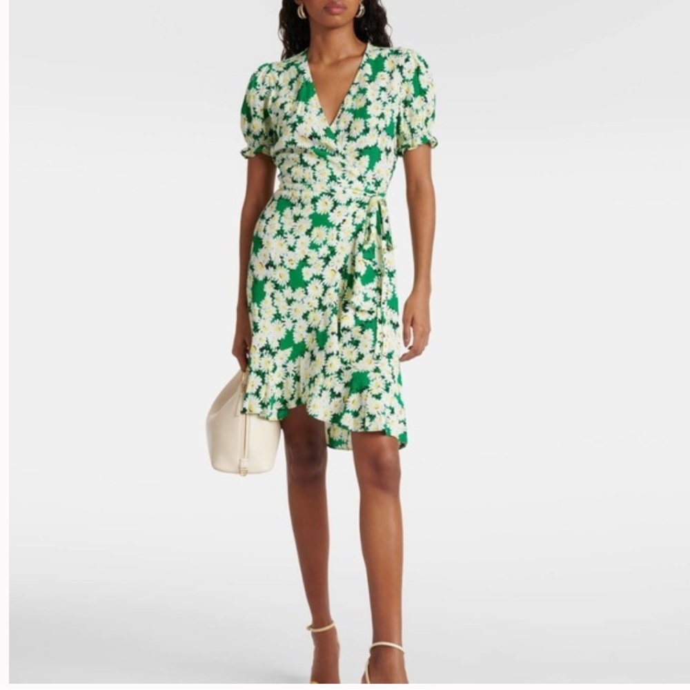NWT Diane Von Furstenberg Floral Daisy Green Wrap Dress in size Large